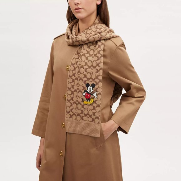 🐭 Disney X Coach Signature Mickey Mouse Muffler - Picture 1 of 6